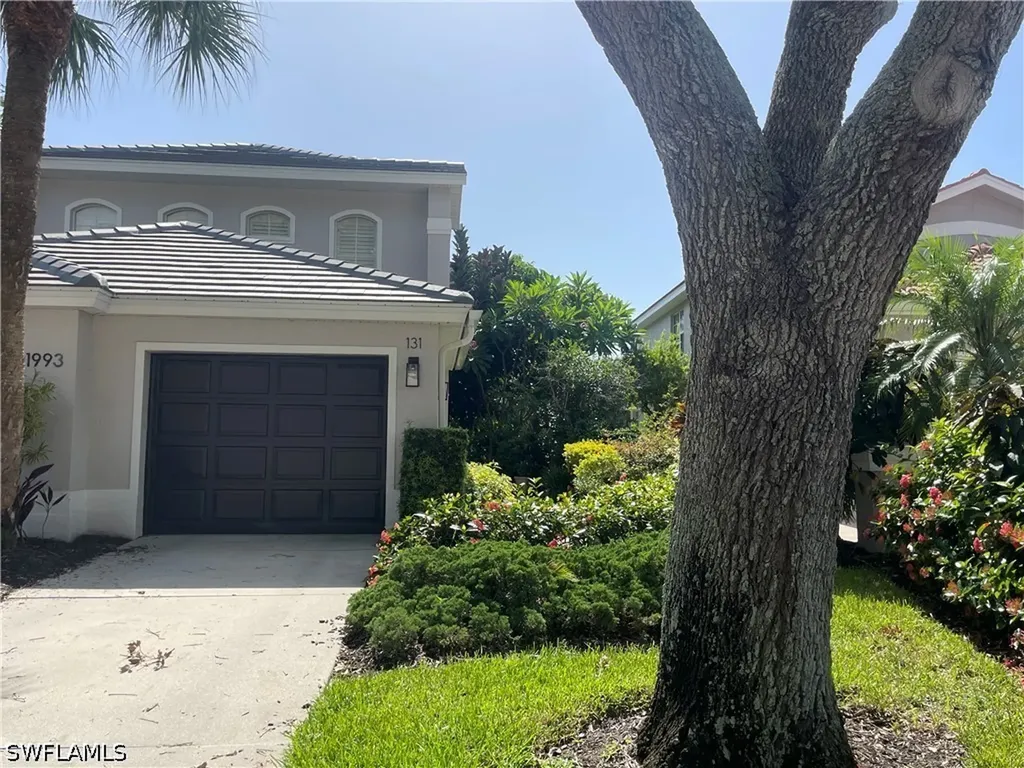 1993 Crestview Way Naples FL 34119