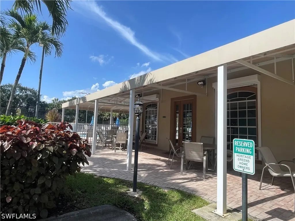 1993 Crestview Way Naples FL 34119