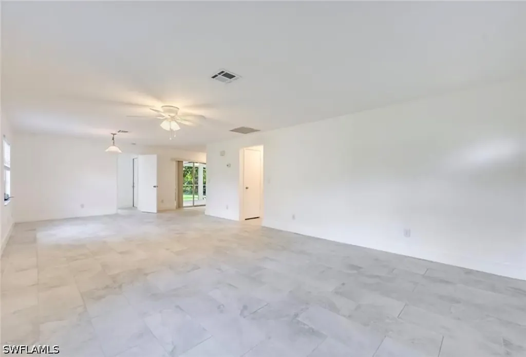 497 Donna Street Naples FL 34104