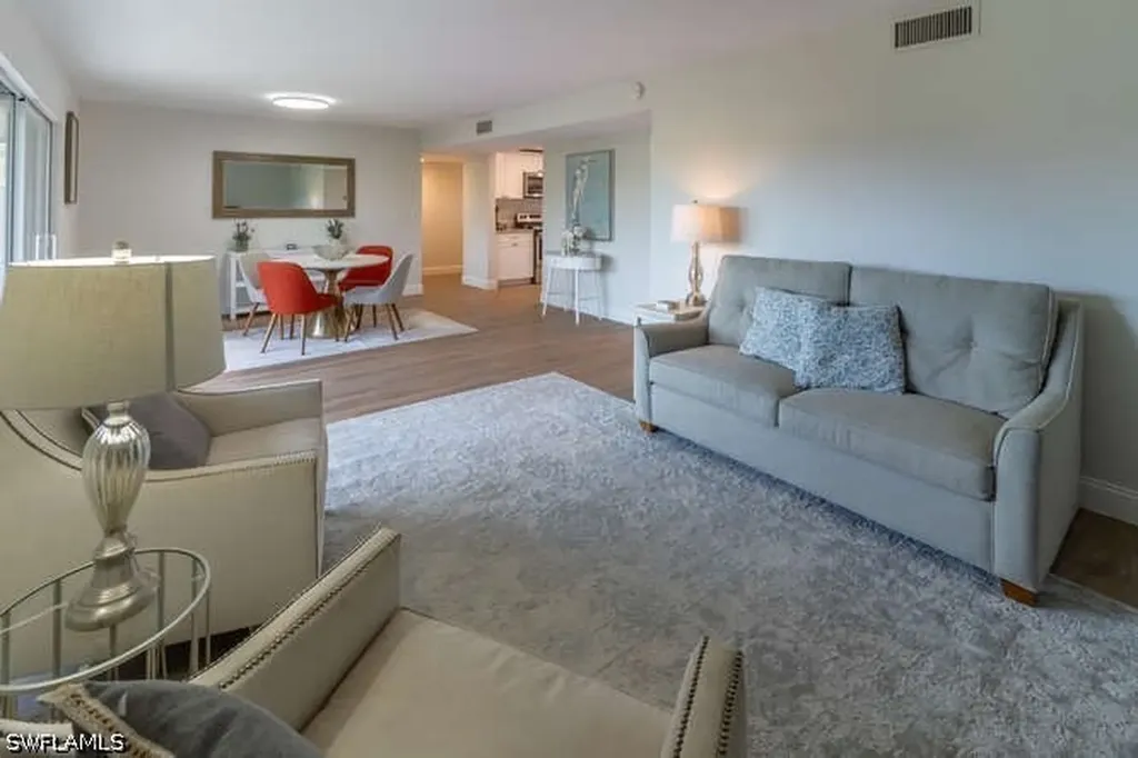 96 Glades Boulevard Naples FL 34112