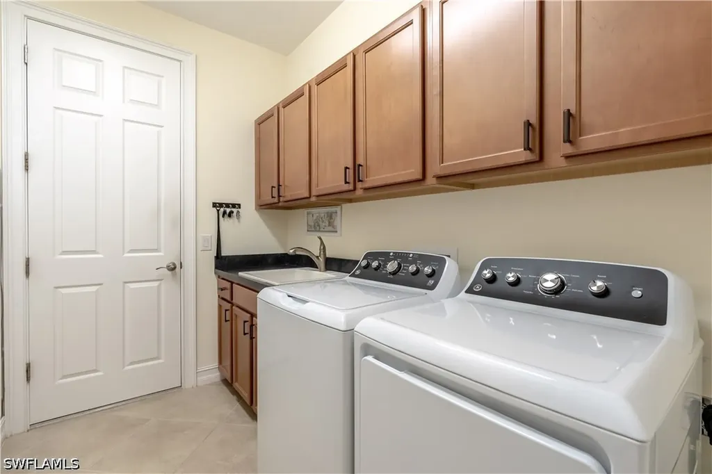 7807 Bucks Run Drive Naples FL 34120