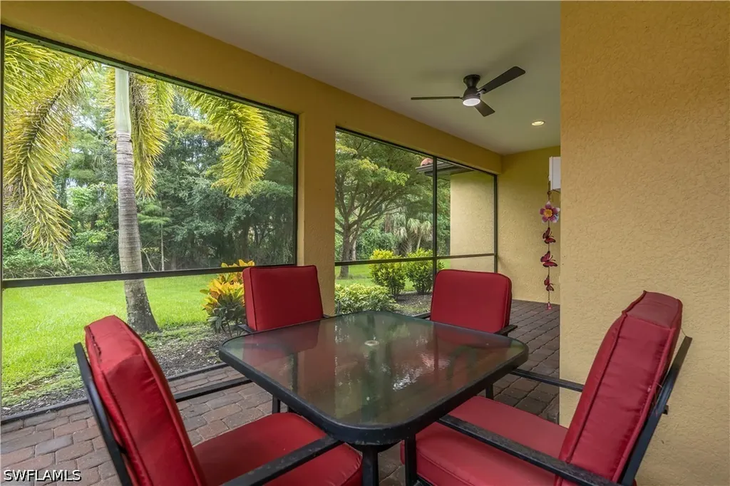 7807 Bucks Run Drive Naples FL 34120