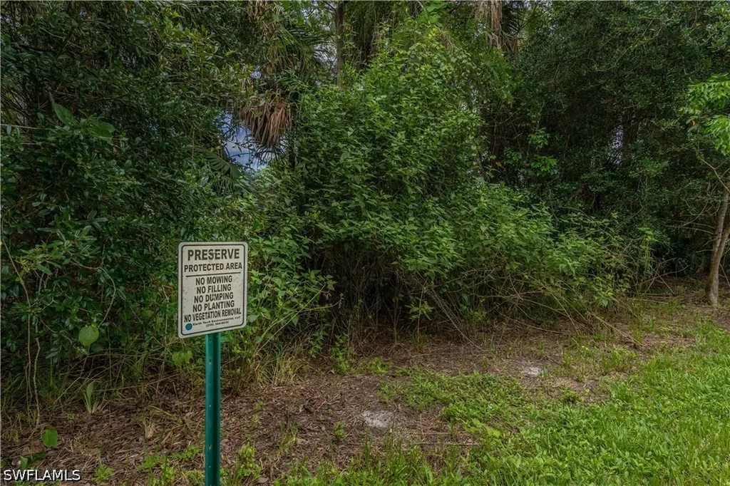 7807 Bucks Run Drive Naples FL 34120