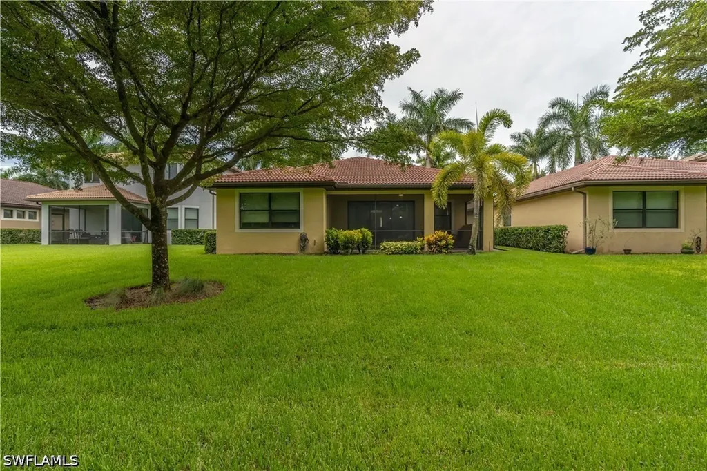 7807 Bucks Run Drive Naples FL 34120