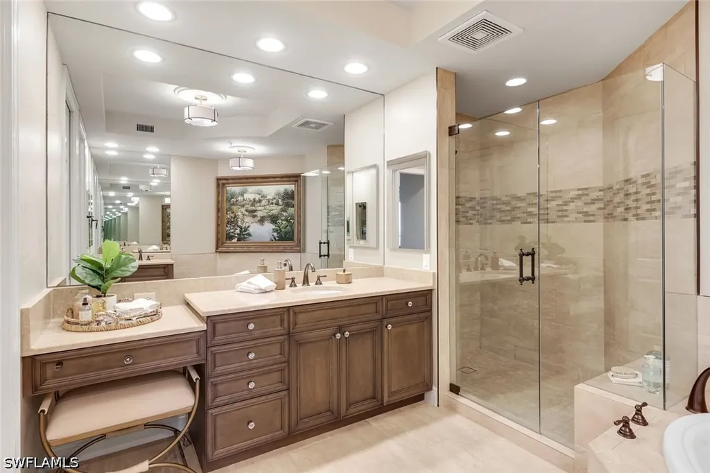 455 Cove Tower Drive Naples FL 34110