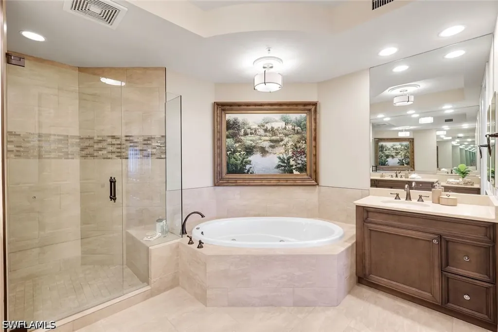 455 Cove Tower Drive Naples FL 34110