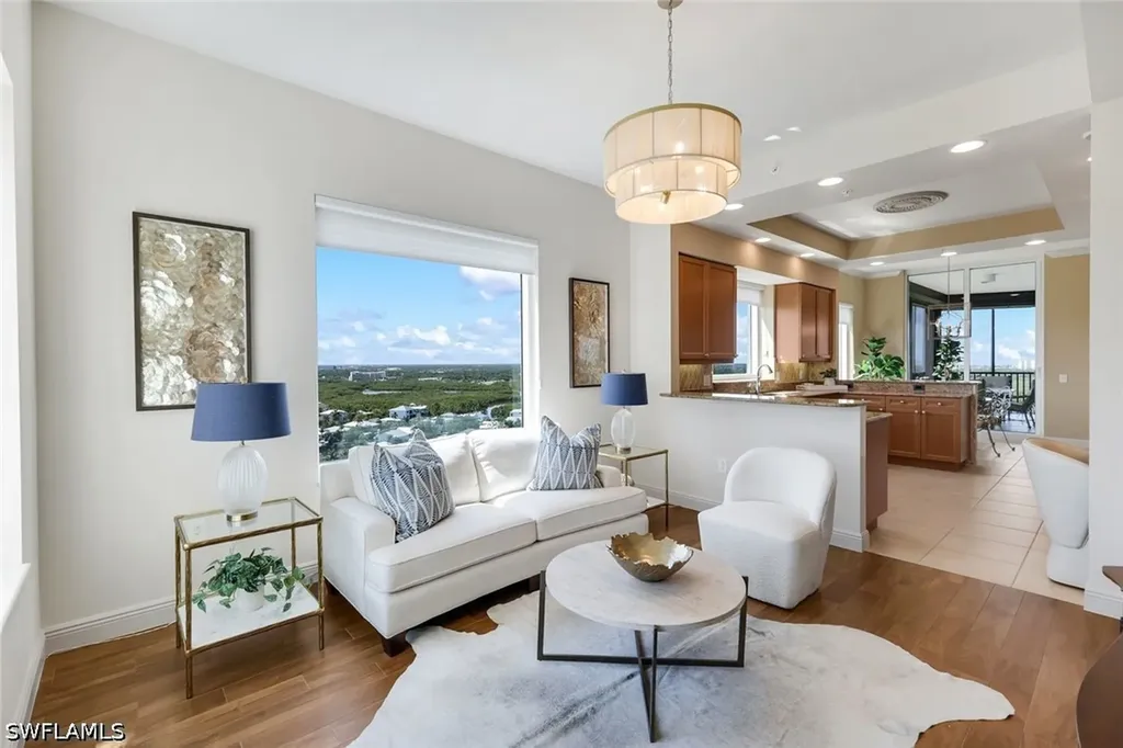 455 Cove Tower Drive Naples FL 34110