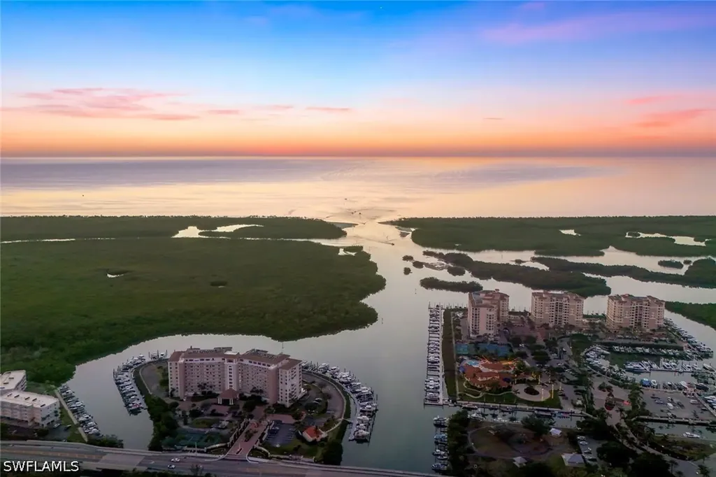 455 Cove Tower Drive Naples FL 34110