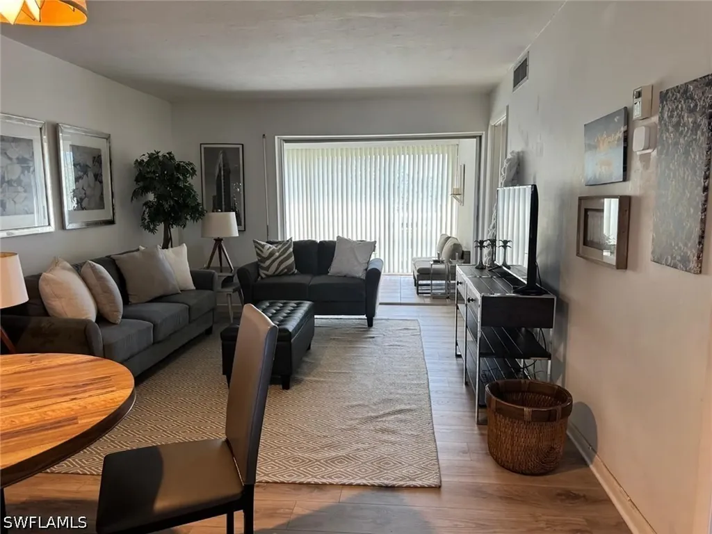 1900 Alamanda Drive Naples FL 34102