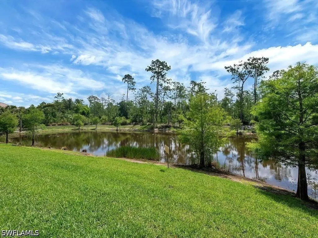 13081 Pembroke Drive Naples FL 34105