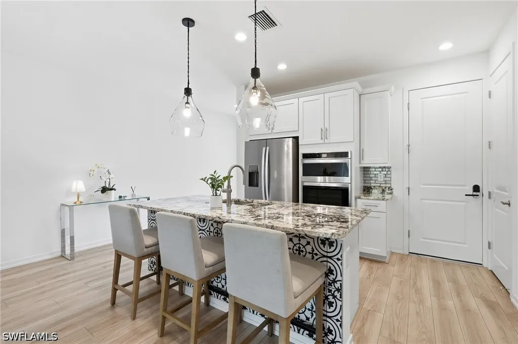 13081 Pembroke Drive Naples FL 34105