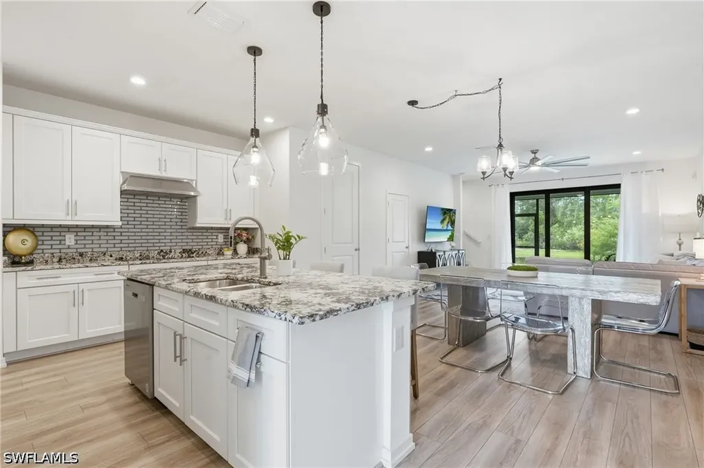 13081 Pembroke Drive Naples FL 34105