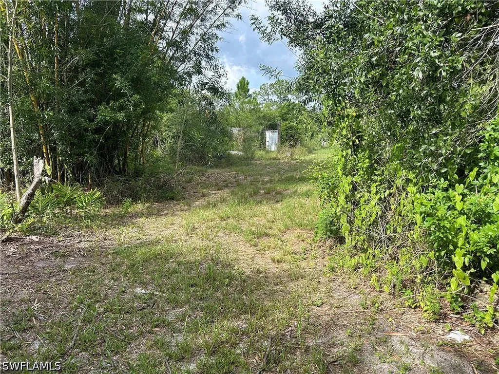 1070 Limpkin Road Naples FL 34120
