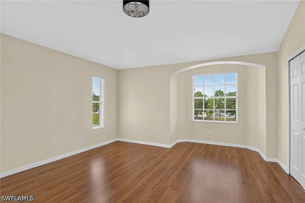523 SE 25th Lane Cape Coral FL 33904