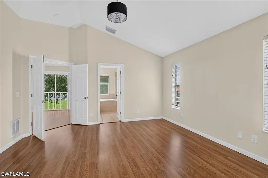 523 SE 25th Lane Cape Coral FL 33904