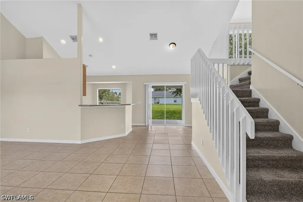 523 SE 25th Lane Cape Coral FL 33904