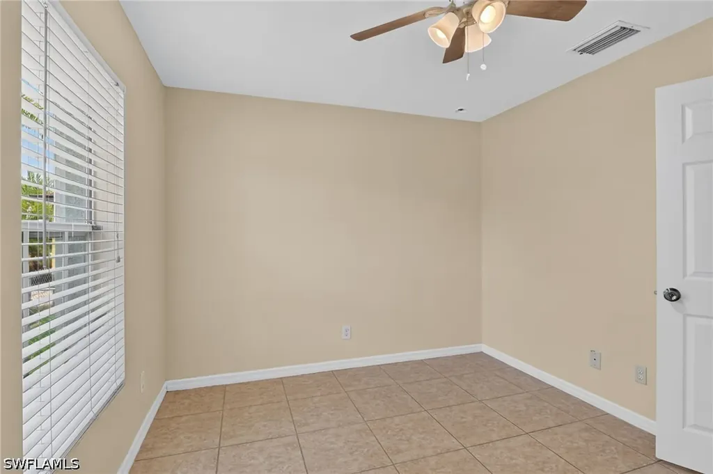 523 SE 25th Lane Cape Coral FL 33904