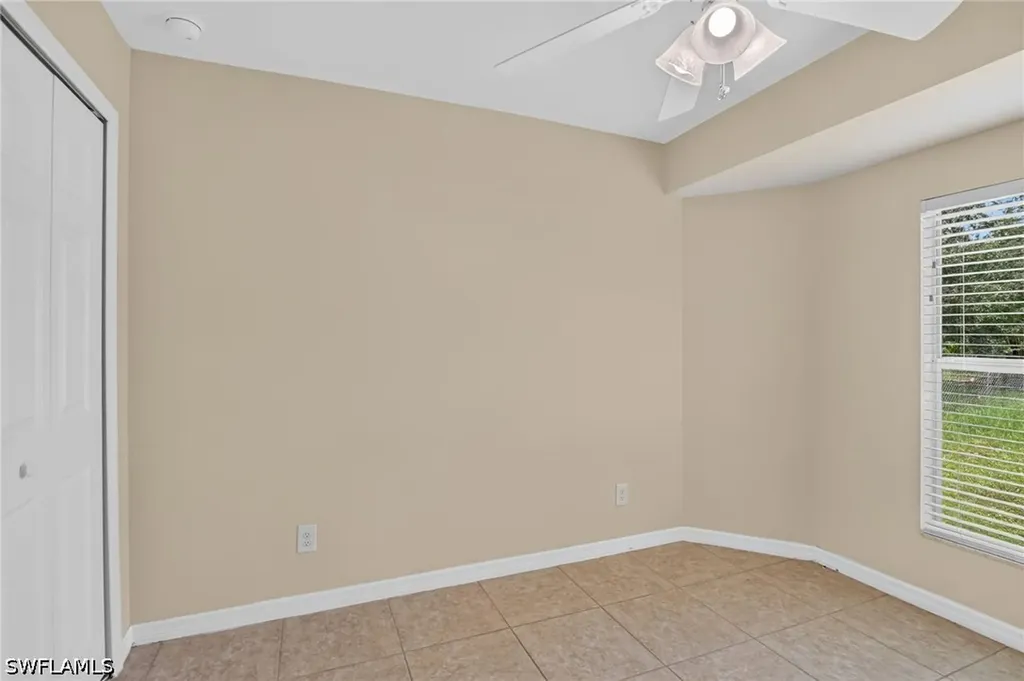 523 SE 25th Lane Cape Coral FL 33904