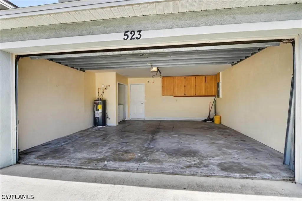 523 SE 25th Lane Cape Coral FL 33904