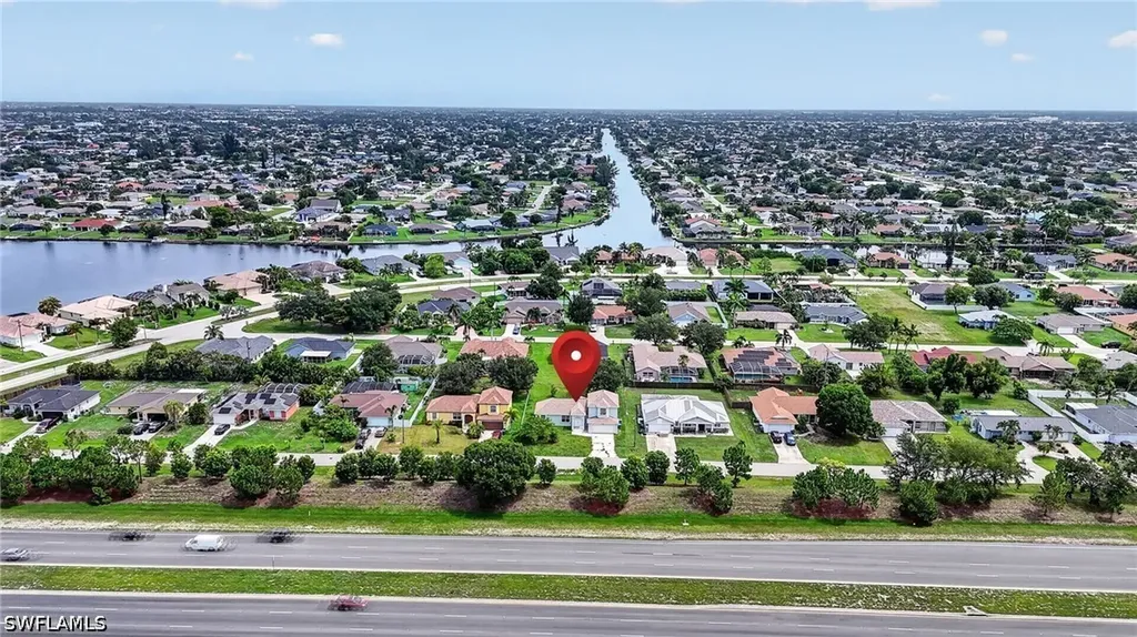 523 SE 25th Lane Cape Coral FL 33904