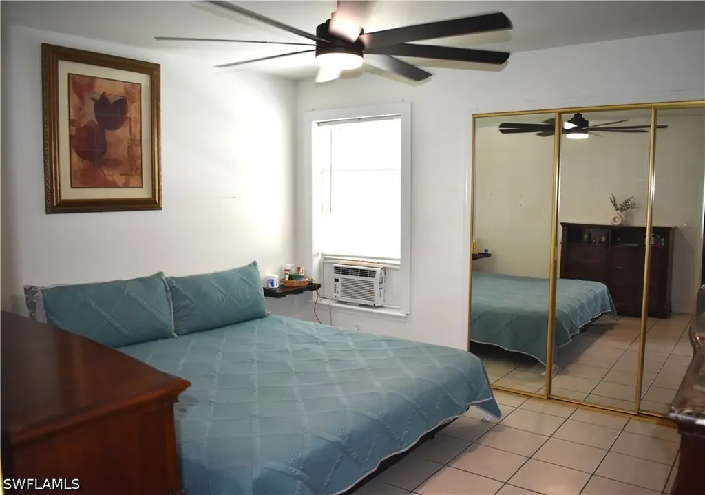 5225 23rd Avenue SW Naples FL 34116