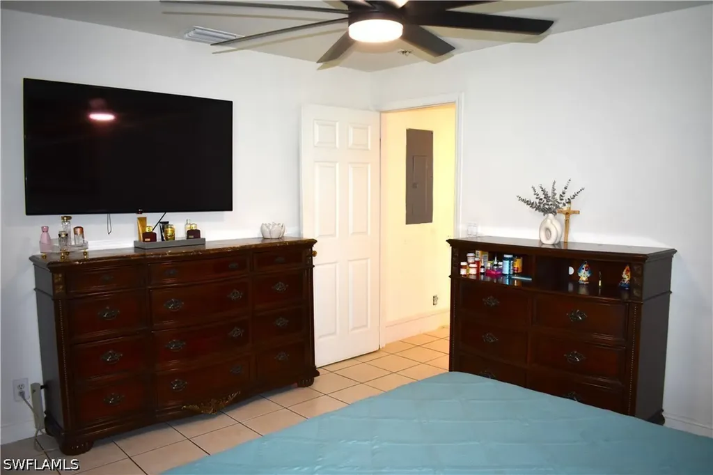 5225 23rd Avenue SW Naples FL 34116