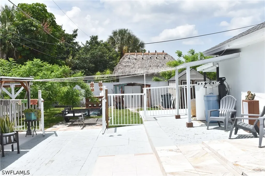5225 23rd Avenue SW Naples FL 34116