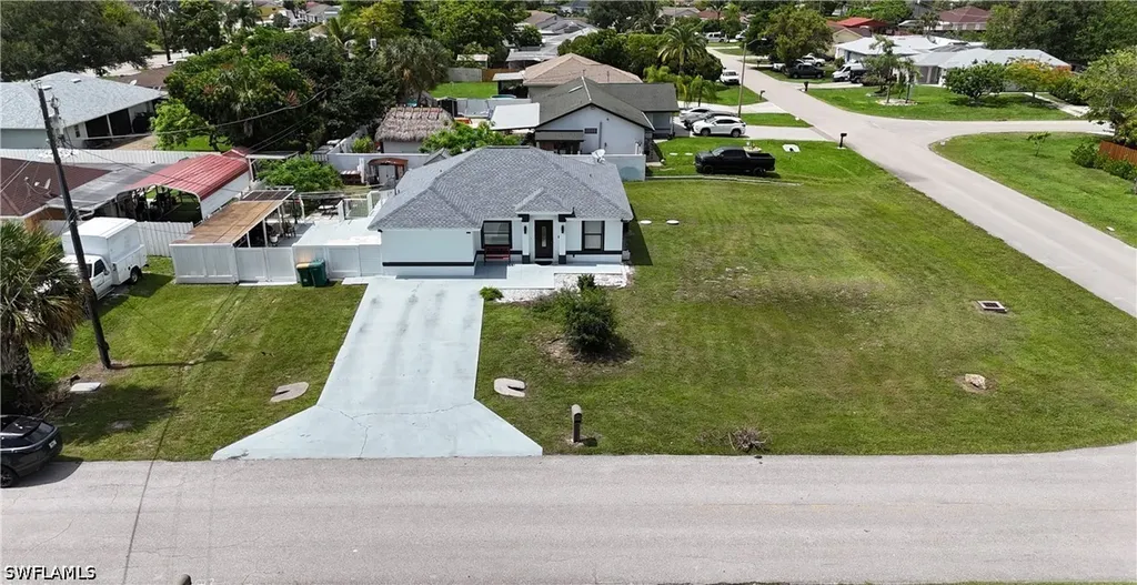 5225 23rd Avenue SW Naples FL 34116