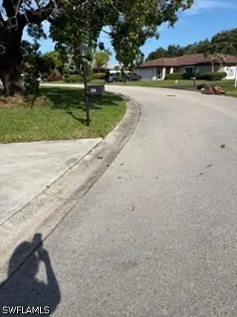 224 Pine Valley Circle Naples FL 34113