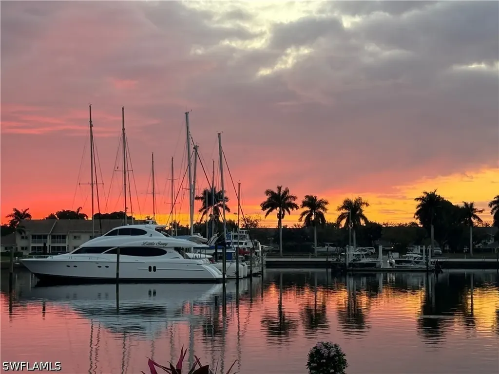 326 Stella Maris Drive S Naples FL 34114