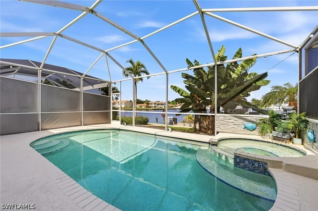 326 Stella Maris Drive S Naples FL 34114