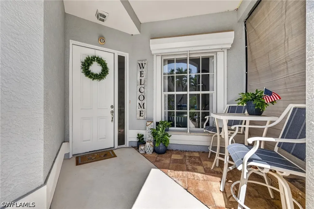 326 Stella Maris Drive S Naples FL 34114