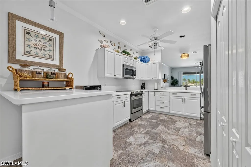 326 Stella Maris Drive S Naples FL 34114