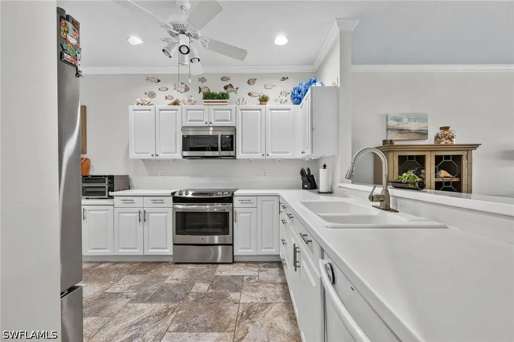 326 Stella Maris Drive S Naples FL 34114