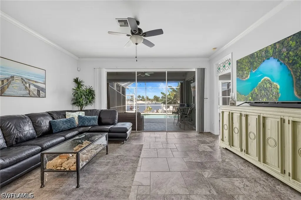 326 Stella Maris Drive S Naples FL 34114
