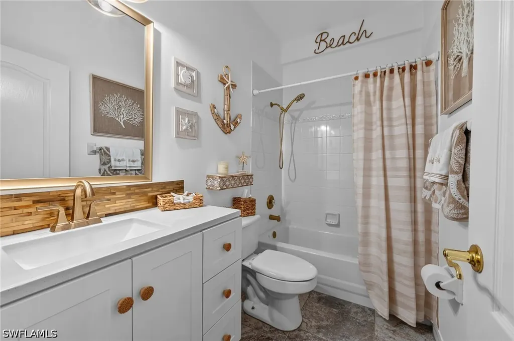 326 Stella Maris Drive S Naples FL 34114