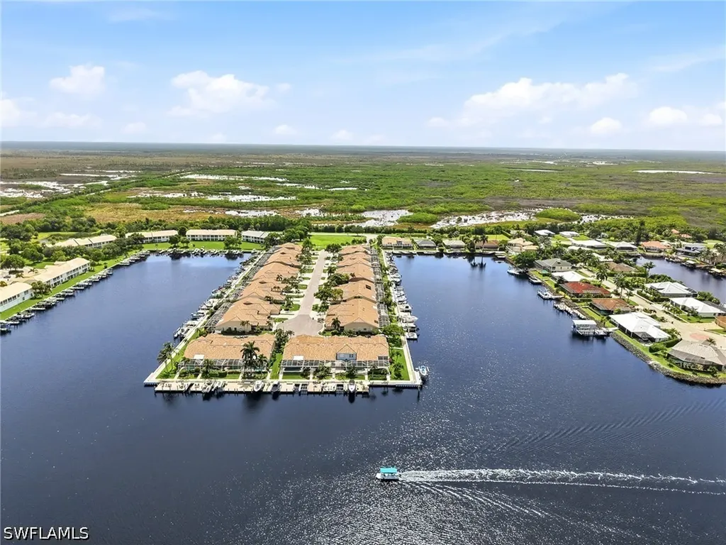326 Stella Maris Drive S Naples FL 34114