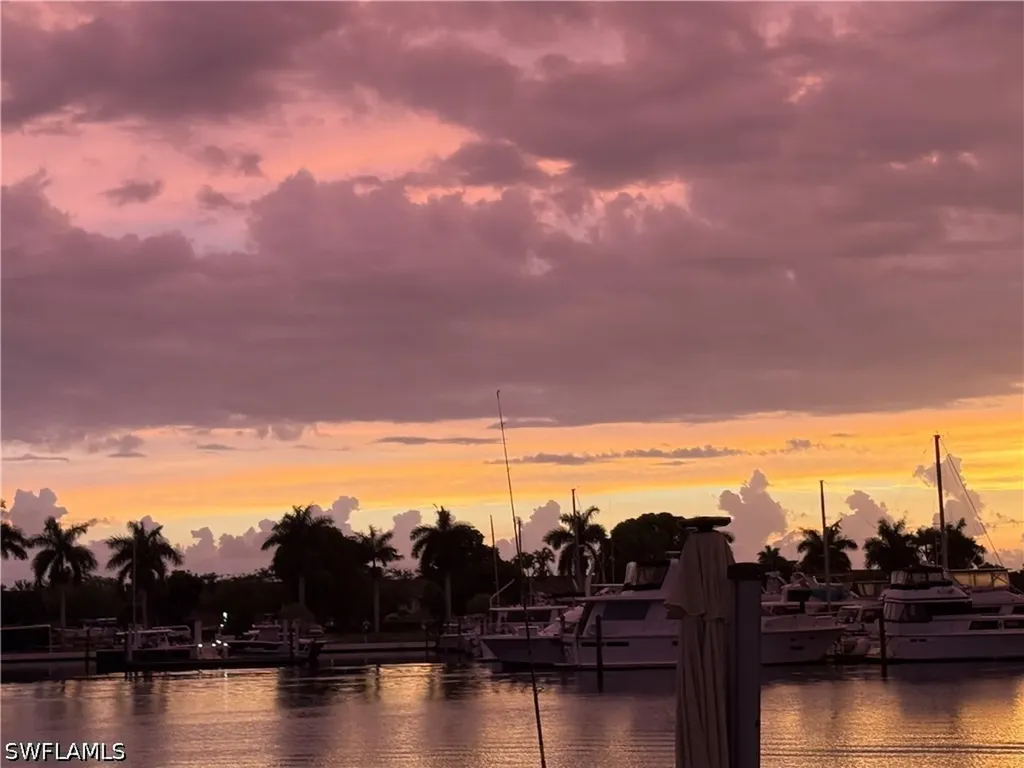 326 Stella Maris Drive S Naples FL 34114