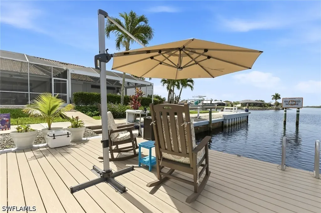 326 Stella Maris Drive S Naples FL 34114