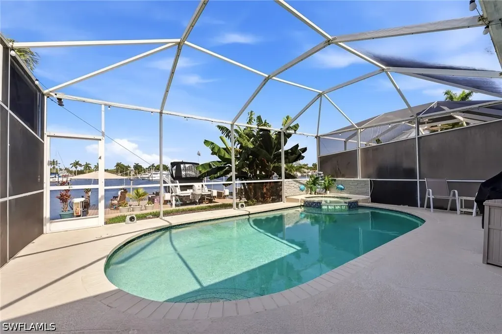 326 Stella Maris Drive S Naples FL 34114