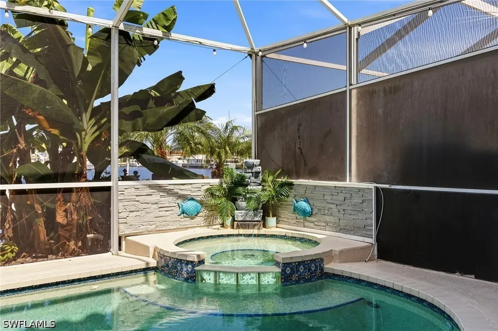 326 Stella Maris Drive S Naples FL 34114