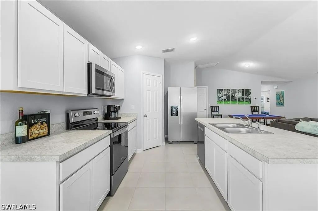 1819 NE 6th Avenue Cape Coral FL 33909