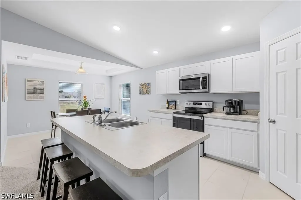 1819 NE 6th Avenue Cape Coral FL 33909