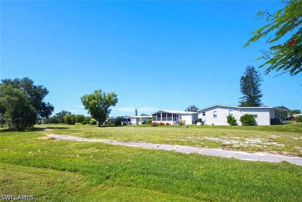 621 Charlemagne Boulevard Naples FL 34112