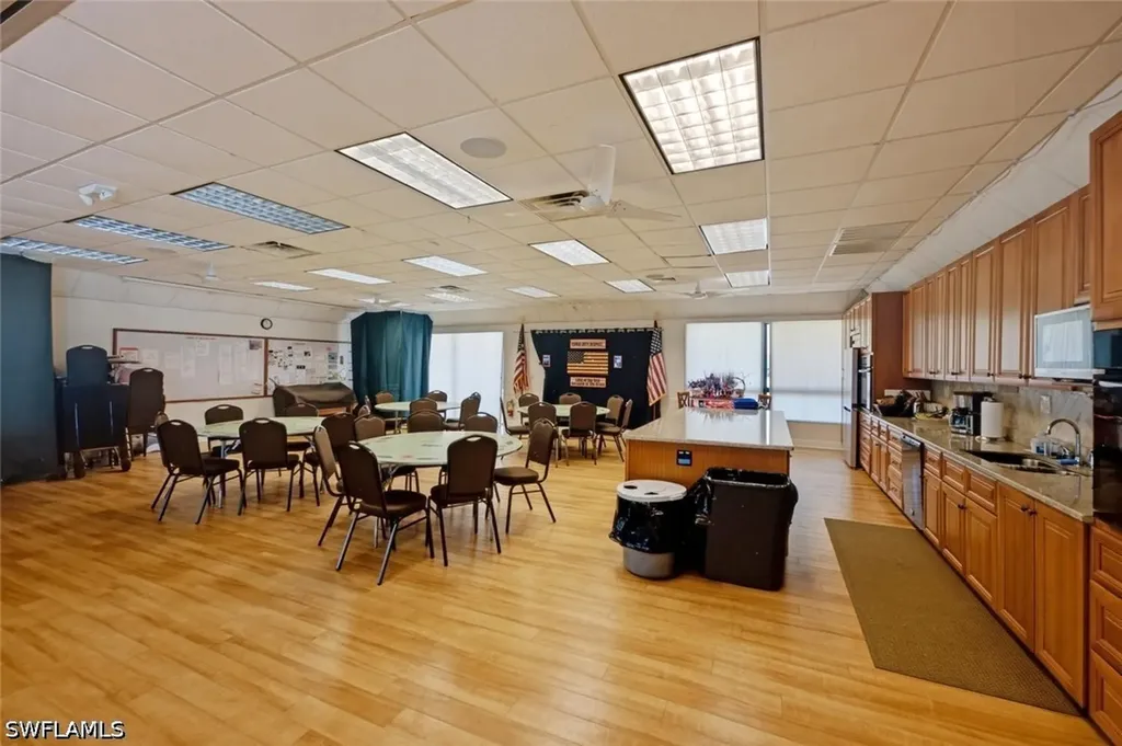 621 Charlemagne Boulevard Naples FL 34112