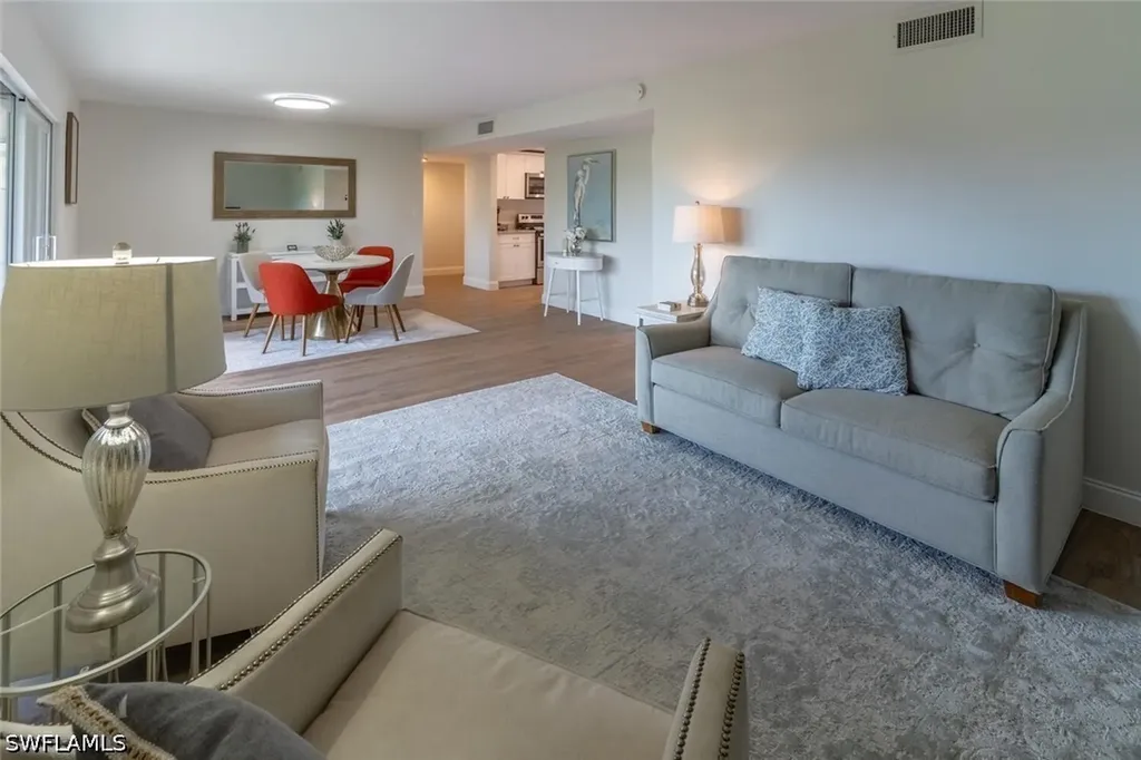 96 Glades Boulevard Naples FL 34112