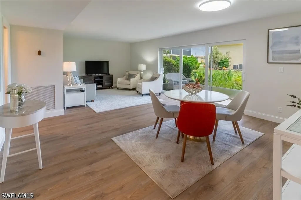 96 Glades Boulevard Naples FL 34112