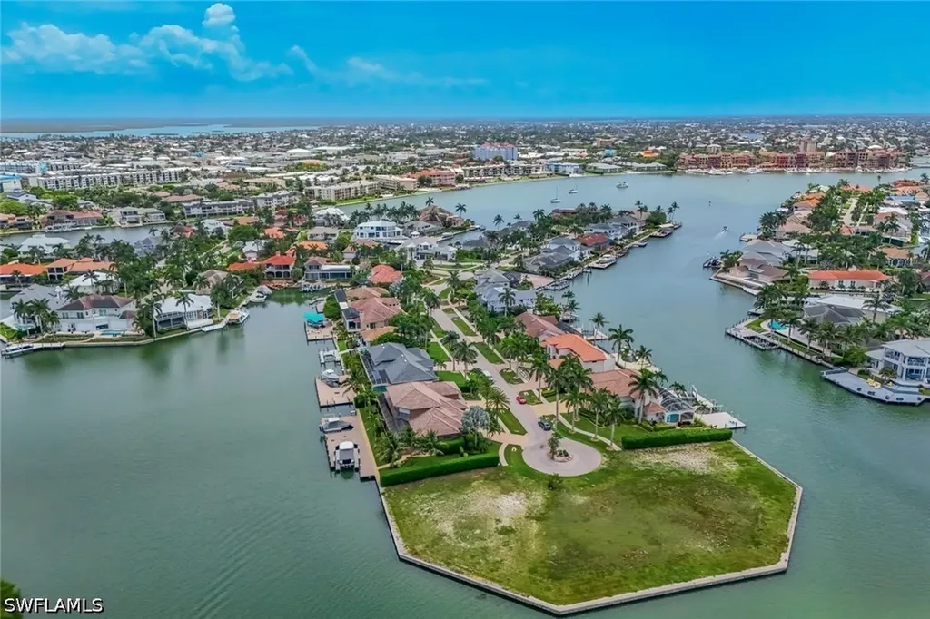 620 Rockport Court Marco Island FL 34145