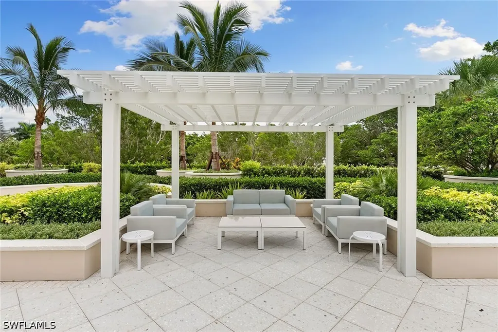 4255 Gulf Shore Boulevard N Naples FL 34103