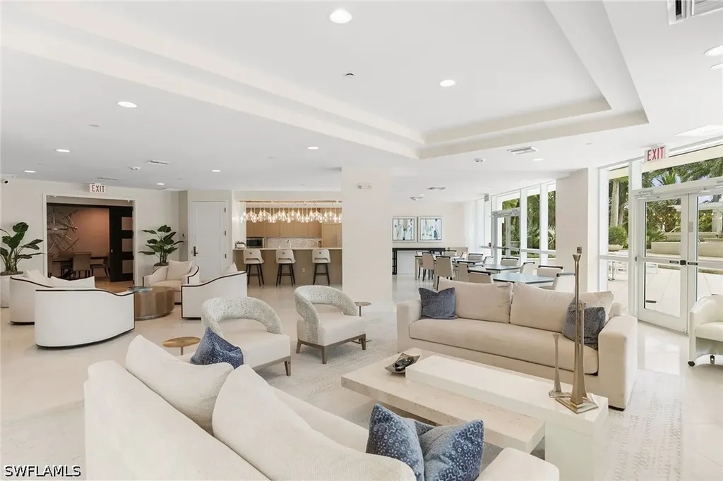 4255 Gulf Shore Boulevard N Naples FL 34103